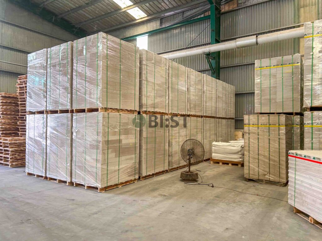 Kiện gạch AAC bê tông khí chưng áp