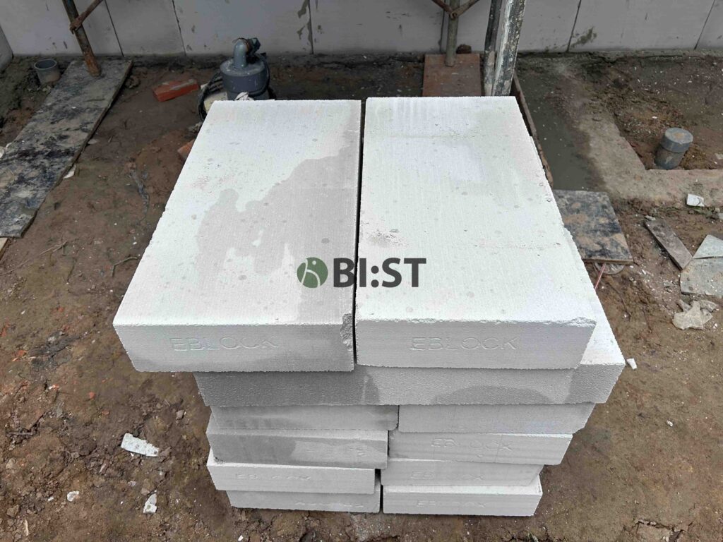 gạch aac kích thước 600x300x100 mm 3.5 MPa mỗi viên